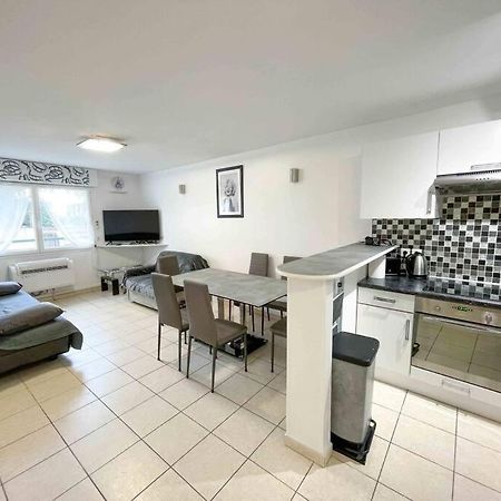 Modern One Bedroom Apartment In Cannes Luaran gambar