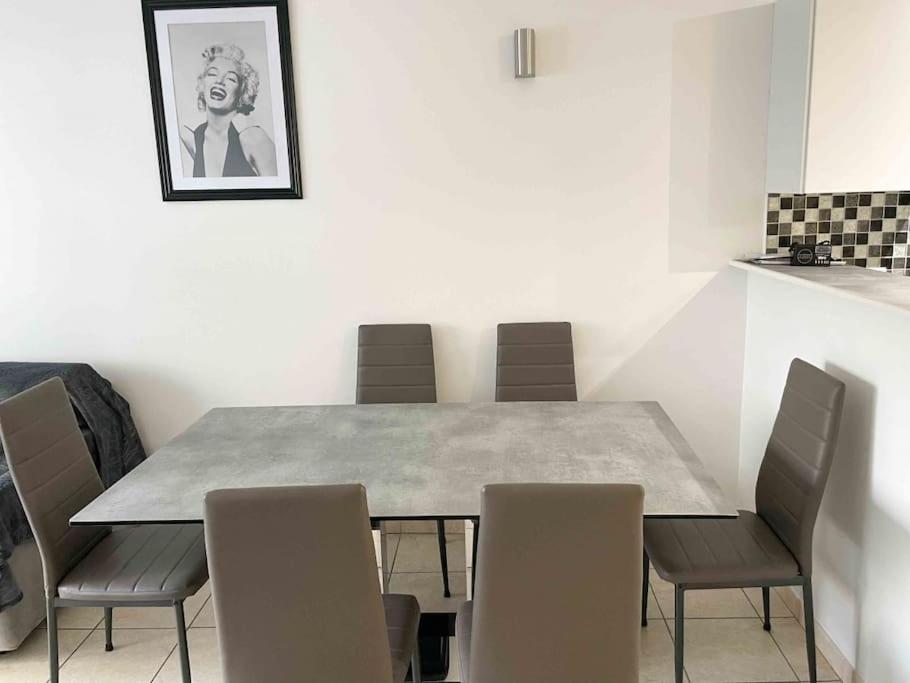 Modern One Bedroom Apartment In Cannes Luaran gambar