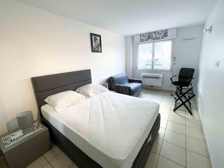 Modern One Bedroom Apartment In Cannes Luaran gambar