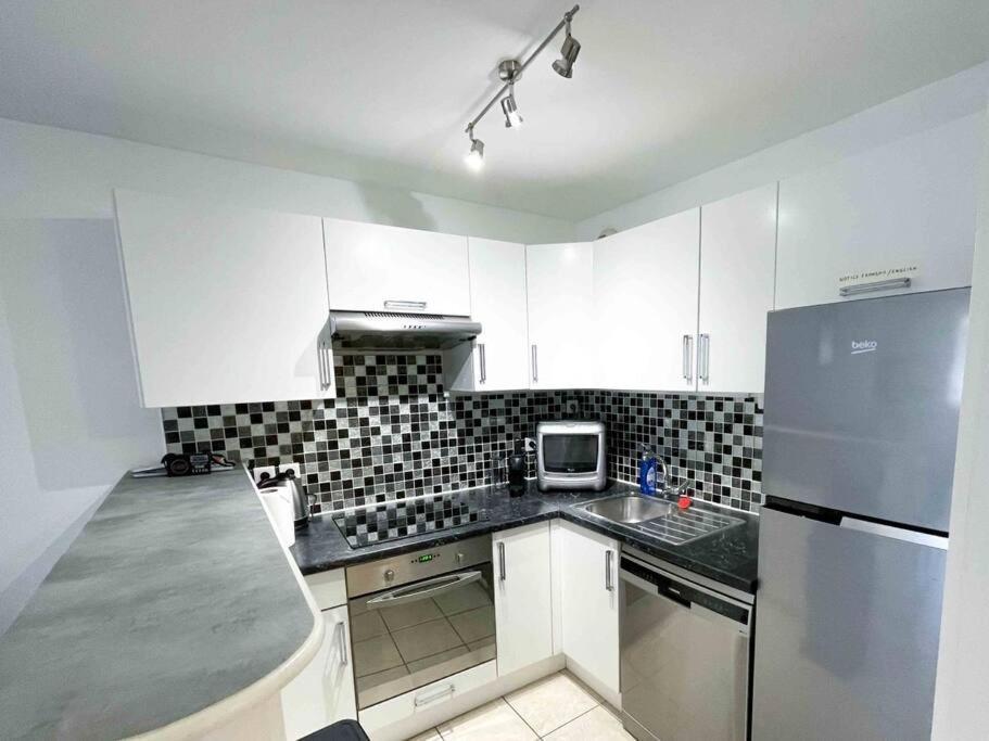 Modern One Bedroom Apartment In Cannes Luaran gambar
