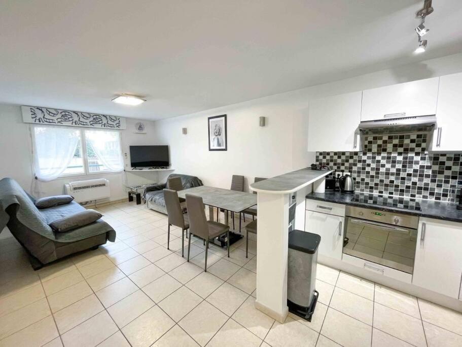 Modern One Bedroom Apartment In Cannes Luaran gambar